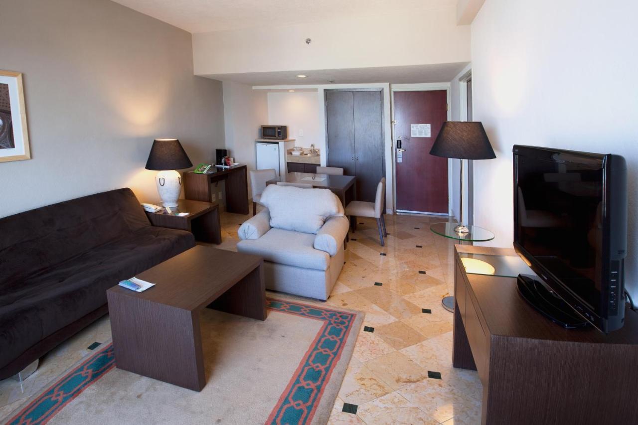 Holiday Inn Puebla La Noria By Ihg Bagian luar foto