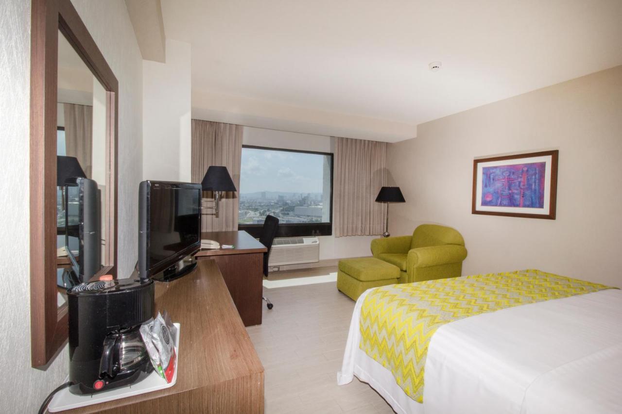 Holiday Inn Puebla La Noria By Ihg Bagian luar foto
