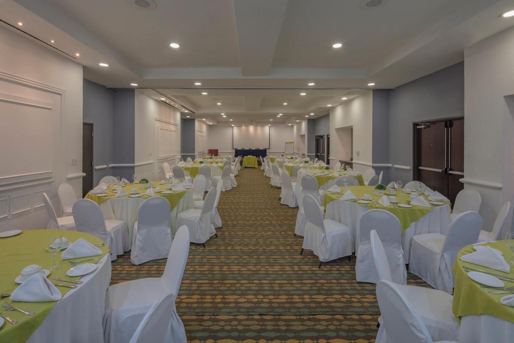 Holiday Inn Puebla La Noria By Ihg Bagian luar foto