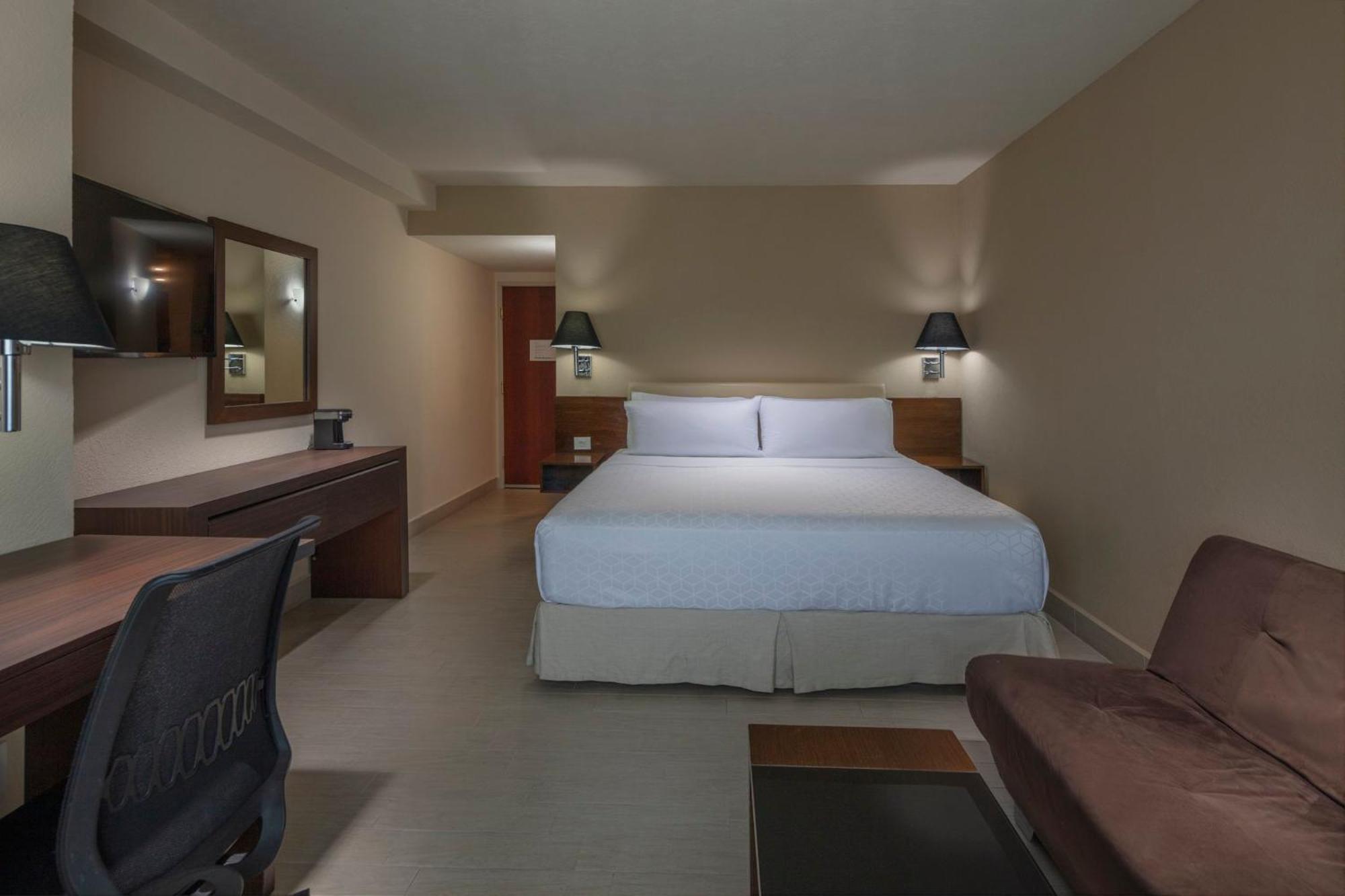 Holiday Inn Puebla La Noria By Ihg Bagian luar foto